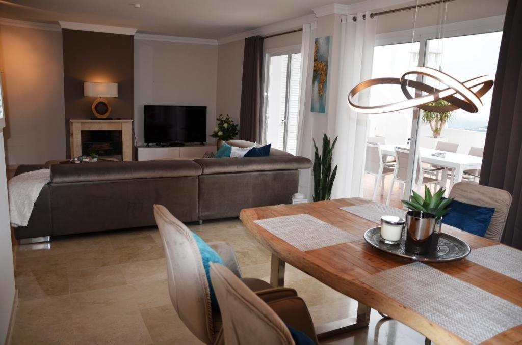 欧赫恩Penthouse Mit Privatem Jacuzzi In Marbella - La Mairena公寓 外观 照片