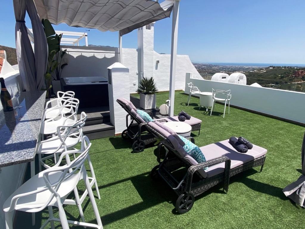 欧赫恩Penthouse Mit Privatem Jacuzzi In Marbella - La Mairena公寓 外观 照片