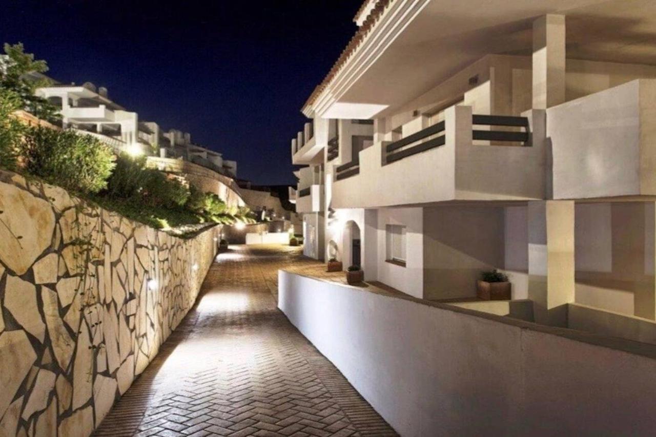 欧赫恩Penthouse Mit Privatem Jacuzzi In Marbella - La Mairena公寓 外观 照片
